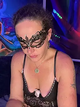 Nadja Noir online show from 10.23.25