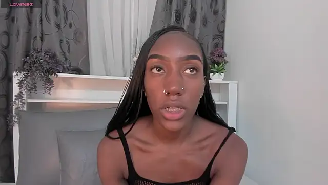 Mistt Mia online show from 10.02.25