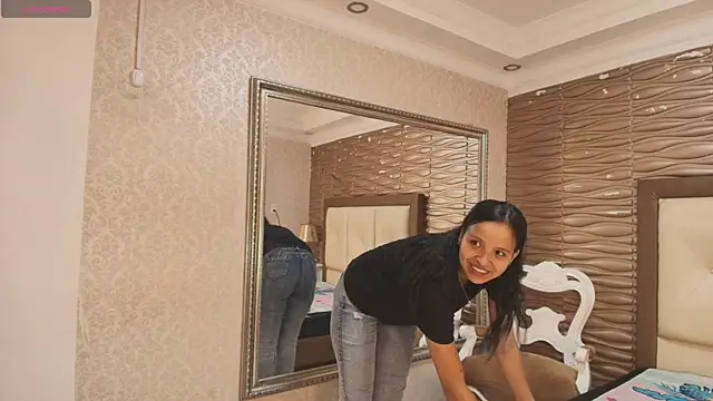 Miladiosa online show from 03.30.26