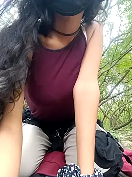 Snapshot of NaughtyMiuw chatting on 12.01.25 NaughtyMiuw online show from 12.01.25