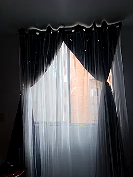 lunnaa  online show from 04.24.26