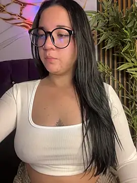 Snapshot of sara_roy04_ chatting on 10.01.25 sara roy04  online show from 10.01.25