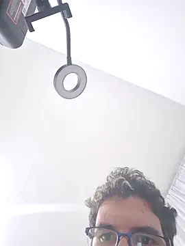 HotZiam online show from 01.12.26