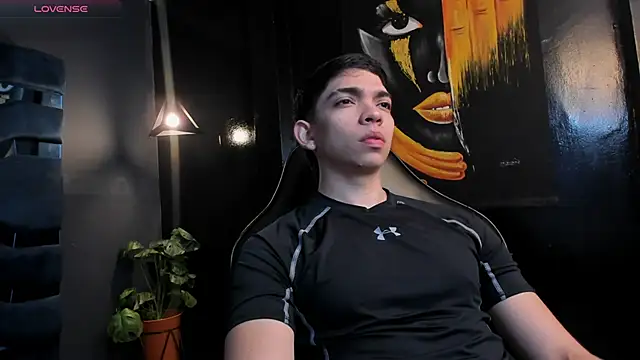 Eryonbradley online show from 12.03.25