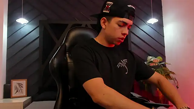 Eryonbradley online show from 01.19.26