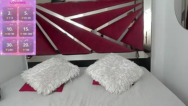 EvaViulet online show from 11.06.25