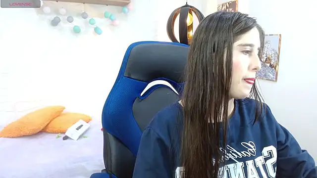 karlarousex online show from 10.15.25