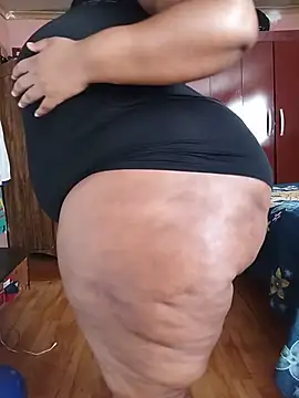 Snapshot of Babybigbutt chatting on 06.29.26 Babybigbutt online show from 06.29.26