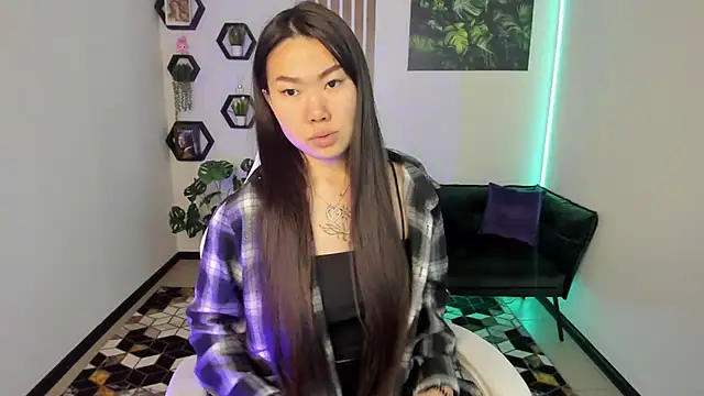 LunaPurrr online show from 11.23.25