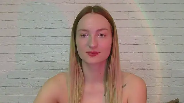 Snapshot of Alice_Sweet_01 chatting on 11.13.25 Alice Sweet 01 online show from 11.13.25