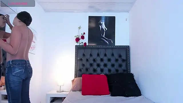 ScarlettVell online show from 11.24.25