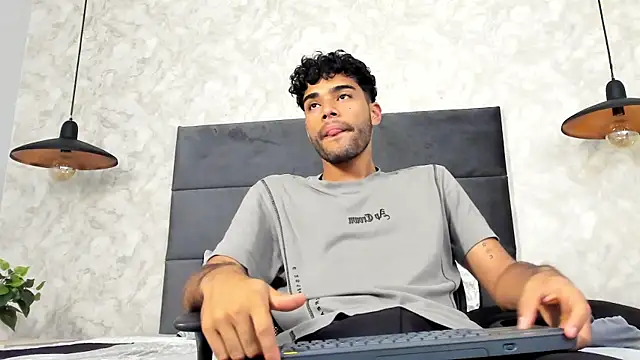 RaphaelDufort online show from 10.15.25