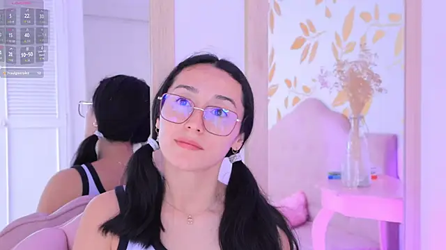 Ginevra esposito online show from 10.10.25