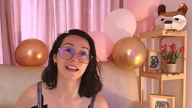 Ginevra esposito online show from 04.13.26