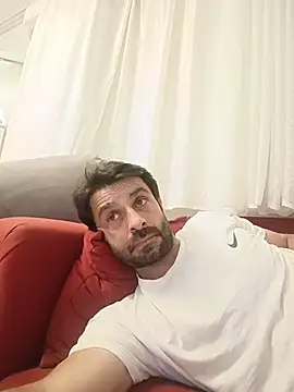Snapshot of alex10alexx chatting on 06.25.26 alex10alexx online show from 06.25.26