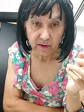 Emily de Carla online show from 11.05.25