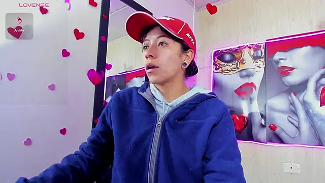 Raven Rouge  online show from 03.18.26