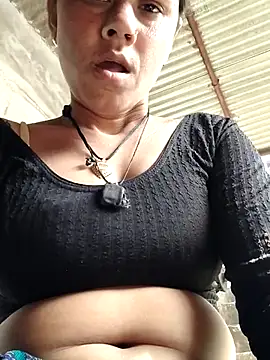Snapshot of Hot-ilaiy chatting on 01.08.26 Hot-ilaiy online show from 01.08.26