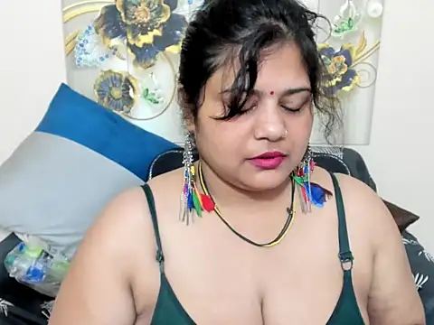 Snapshot of misssoniya3 chatting on 06.25.26 misssoniya3 online show from 06.25.26