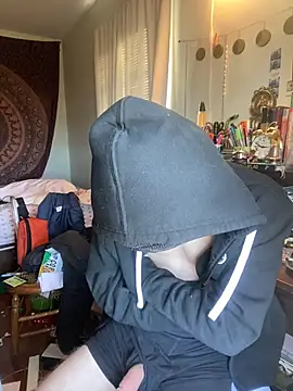 XanderOzzz online show from 11.28.25