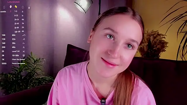 NanaMertins online show from 10.23.25