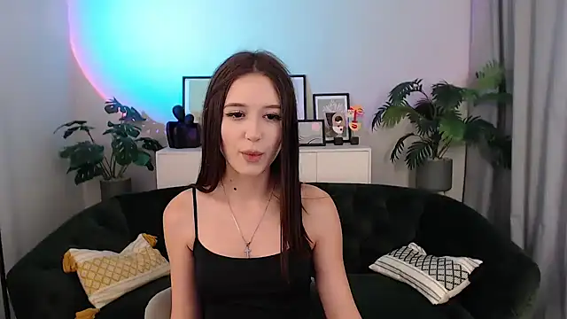 Snapshot of BlackEyesGirl chatting on 10.05.25 BlackEyesGirl online show from 10.05.25