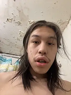 Snapshot of heytherepeoples717 chatting on 01.17.26 heytherepeoples717 online show from 01.17.26