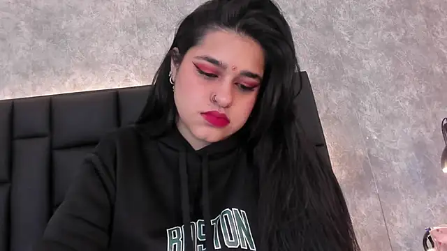 crystaldarliing online show from 11.10.25