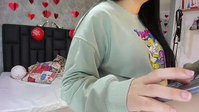 Snapshot of crystaldarliing chatting on 02.12.26 crystaldarliing online show from 02.12.26