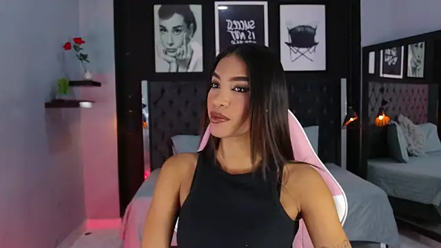 Snapshot of kitty_collins_ chatting on 01.13.26 kitty collins online show from 01.13.26