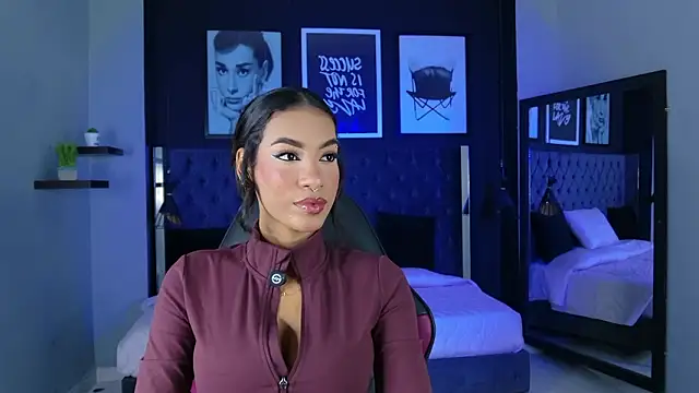 kitty collins  online show from 03.04.26