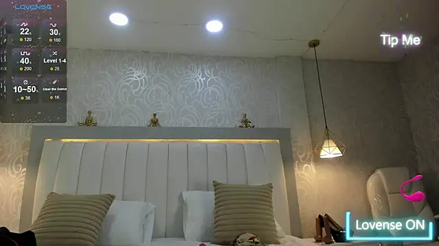 LinaLanm online show from 10.11.25