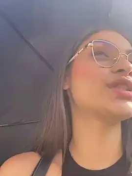 Hannacooper3 online show from 11.17.25