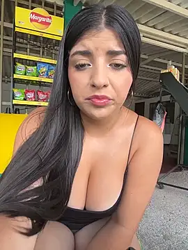 Isaa-Sweet online show from 03.07.26