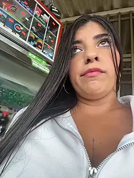 Isaa-Sweet online show from 04.15.26