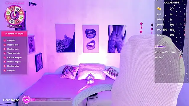 Snapshot of pretti_scarlett chatting on 05.26.26 pretti scarlett online show from 05.26.26