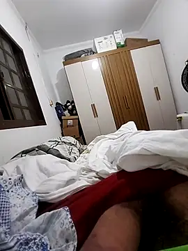 Snapshot of Hiderr chatting on 01.11.26 Hiderr online show from 01.11.26