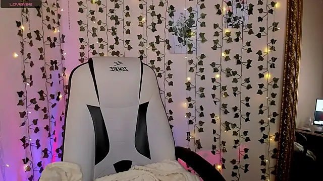 Snapshot of AnyaTaylor_ chatting on 02.06.26 AnyaTaylor online show from 02.06.26