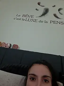 Snapshot of Michou02xXx chatting on 03.11.26 Michou02xXx online show from 03.11.26