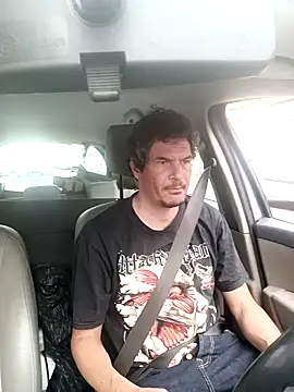 twitshe online show from 10.19.25