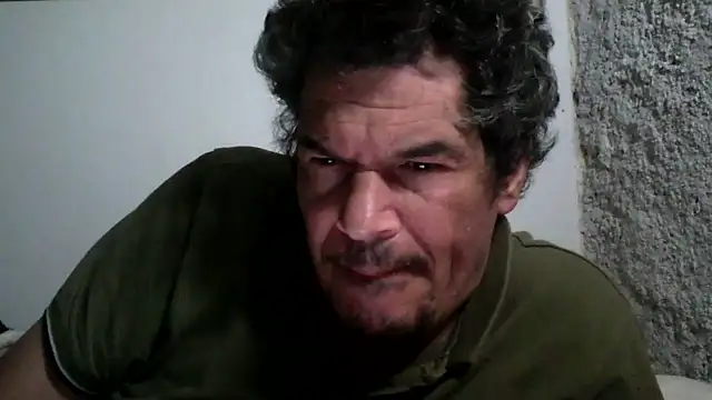 twitshe online show from 10.21.25