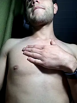 Snapshot of PrettyBoyyy11 chatting on 09.27.25 PrettyBoyyy11 online show from 09.27.25