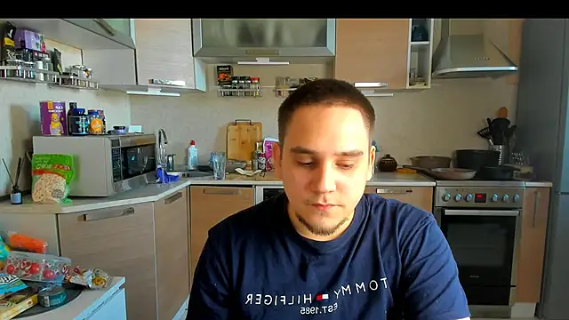 Snapshot of Bear_Beer130 chatting on 04.08.26 Bear Beer130 online show from 04.08.26