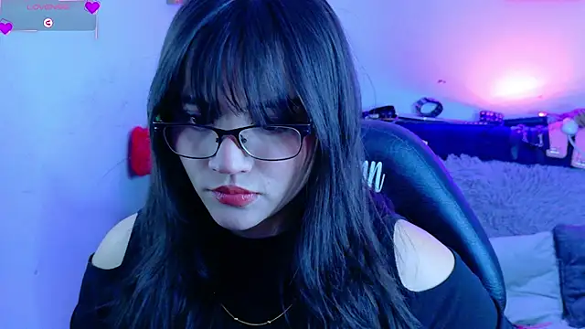 Snapshot of MiaVelvetDoll chatting on 09.17.25 MiaVelvetDoll online show from 09.17.25