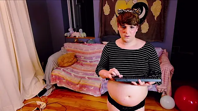 Maddy cat 91 online show from 09.17.25