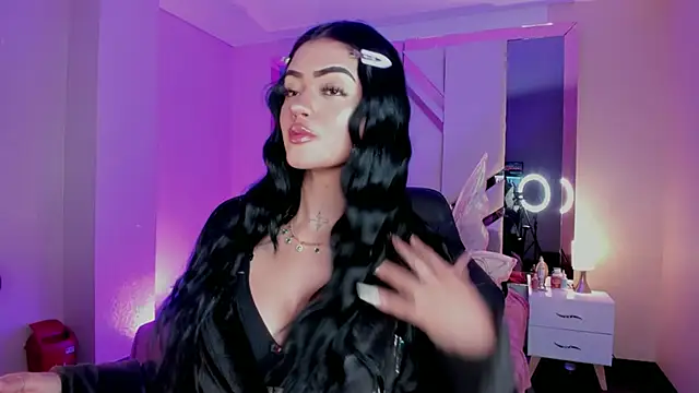 EmmaStonns online show from 11.12.25