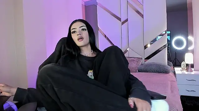 EmmaStonns online show from 03.03.26