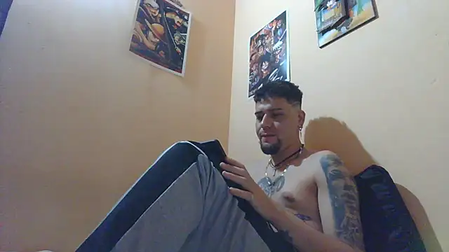 Snapshot of Juuaanp3 chatting on 11.05.25 Juuaanp3 online show from 11.05.25