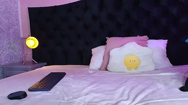 Hada Blue online show from 03.30.26