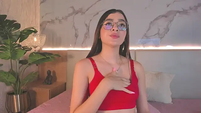 Snapshot of Celeste-Evanns chatting on 12.03.25 Celeste-Evanns online show from 12.03.25